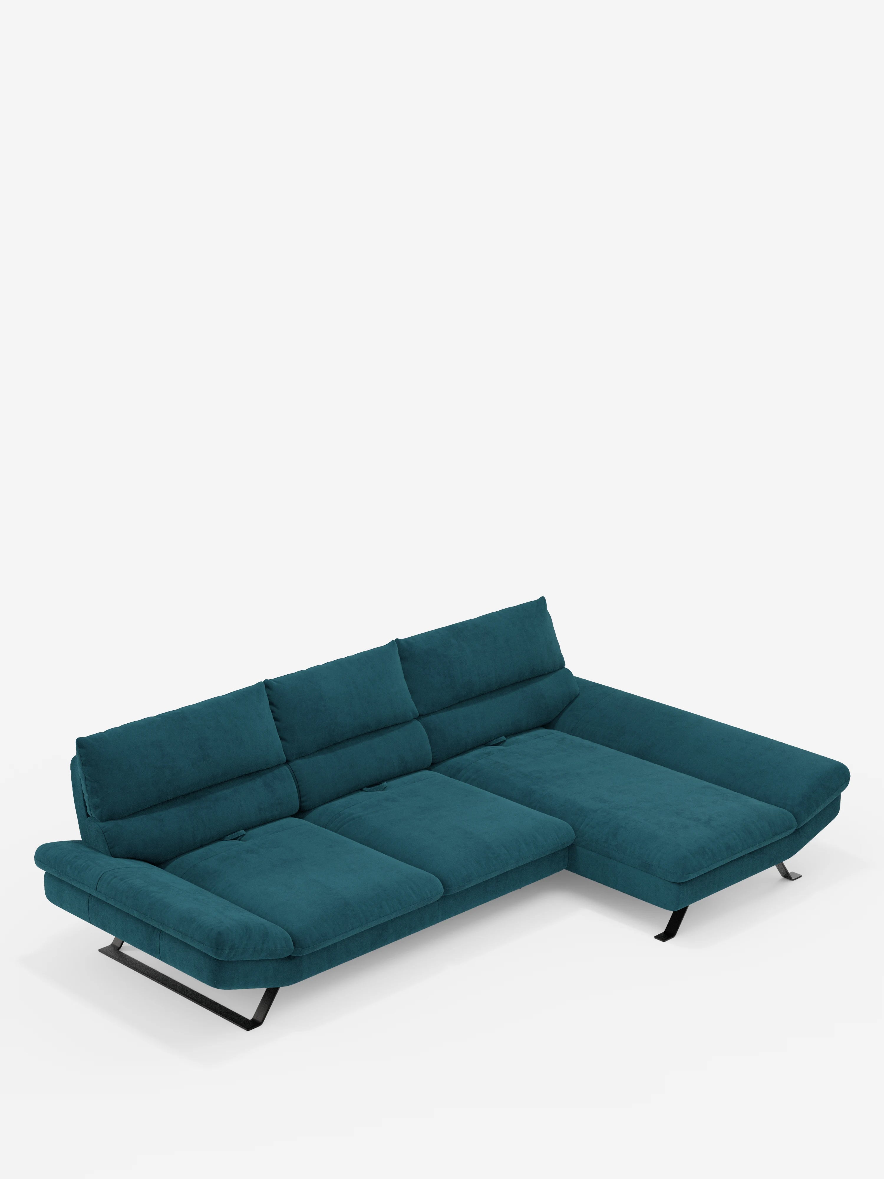 Il divano angolare Eclipse con penisola e schienali scorrevoli in microfibra tecnica smacchiabile T11 di divitt.sbs presenta un moderno design in blu verde acqua con schienali scorrevoli regolabili e sottili gambe in metallo nero, in primo piano su uno sfondo bianco. Il lato destro si estende in una spaziosa chaise longue e il rivestimento appare morbido e soffice. Nell’immagine non sono visibili altri oggetti o decorazioni.