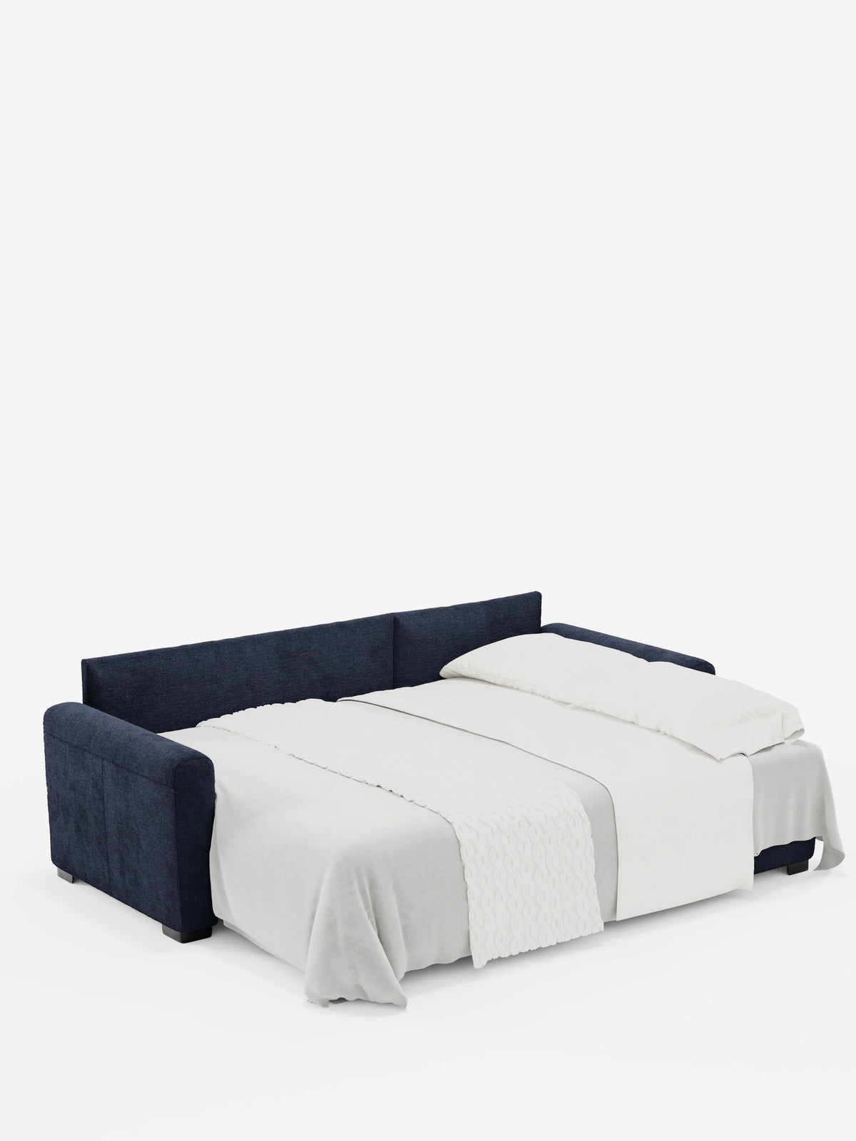 Un divano letto Ottaviano con letto estraibile, penisola reversibile e contenitore in tessuto materico smacchiabile, trasformabile in letto, con tessuto blu navy, biancheria bianca e un copriletto testurizzato su uno sfondo grigio chiaro.