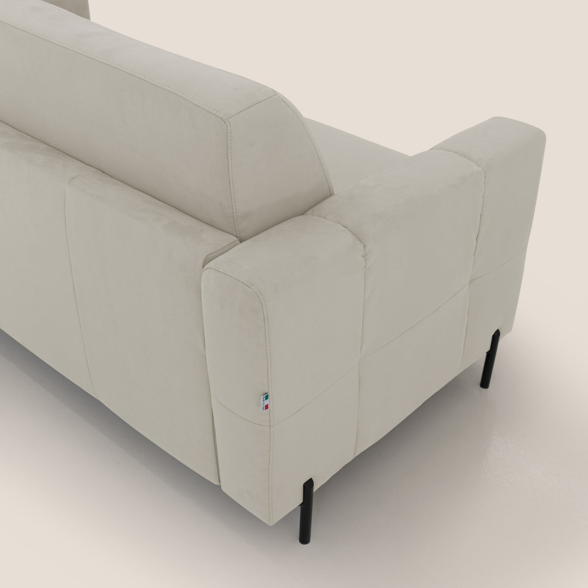 Ortensia divano letto materasso H18 cm con piedi alti in elegante microfibra smacchiabile T11 panna - divitt.sbs
