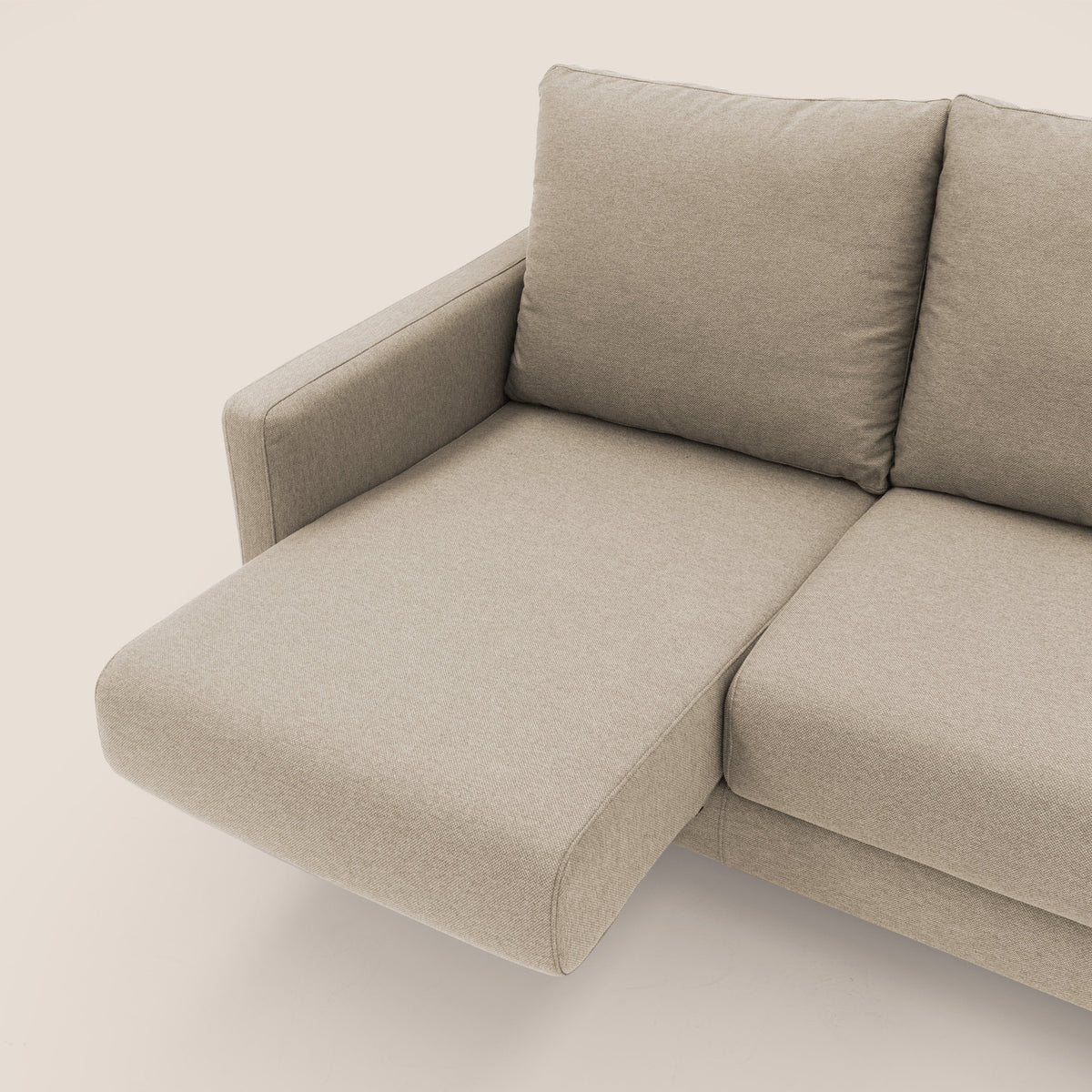 Klimt divano con 3 sedute allungabili e schienali in piuma d'oca in tessuto smacchiabile T05 beige - divitt.sbs