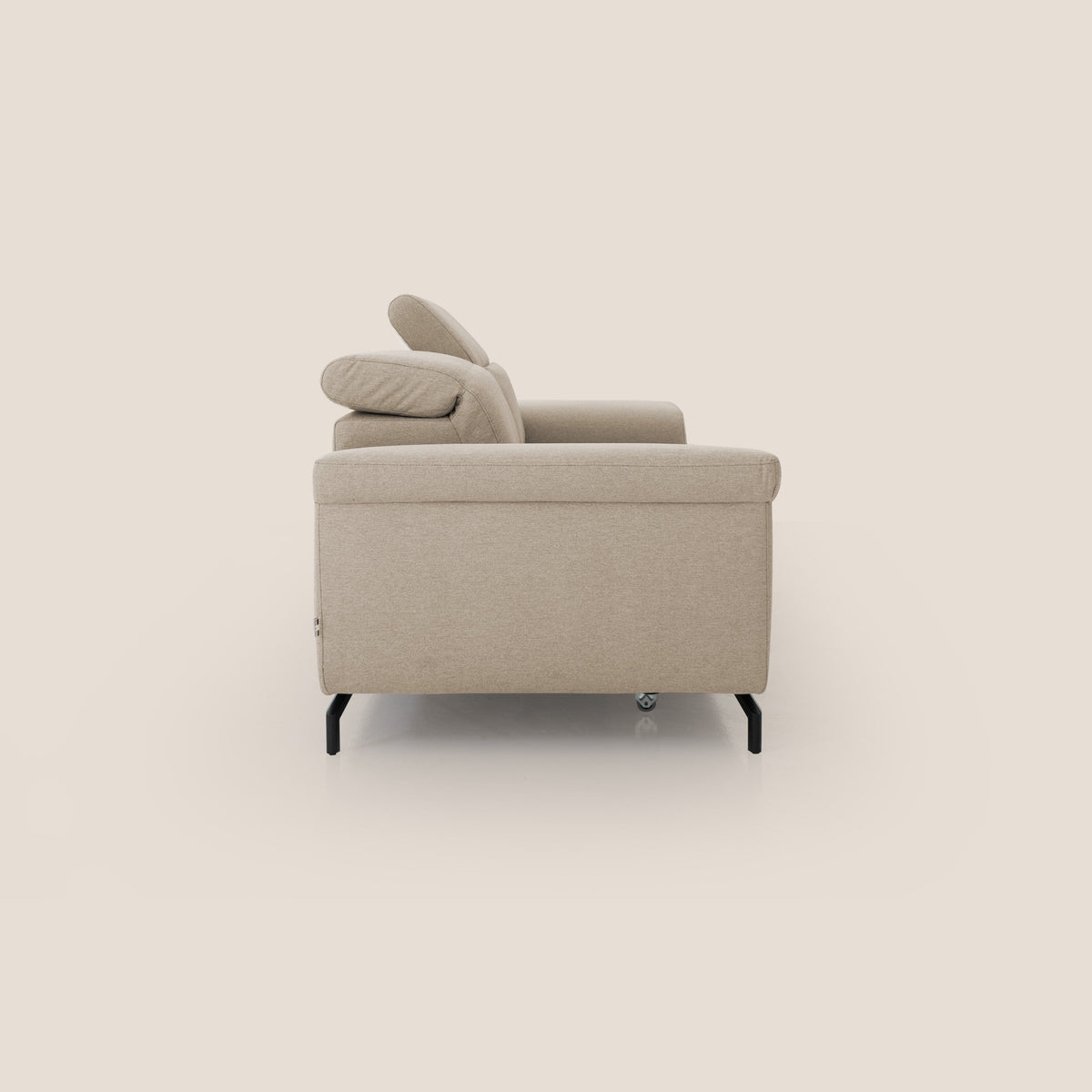 Aisha Divano con poggiapiedi estraibile piedini alti e poggiatesta reclinabili in tessuto Smacchiabile T05 beige - divitt.sbs