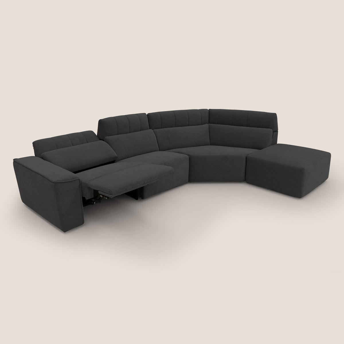Clark Divano angolare con opzione relax elettrico in tessuto smacchiabile impermeabile T17 nero - divitt.sbs