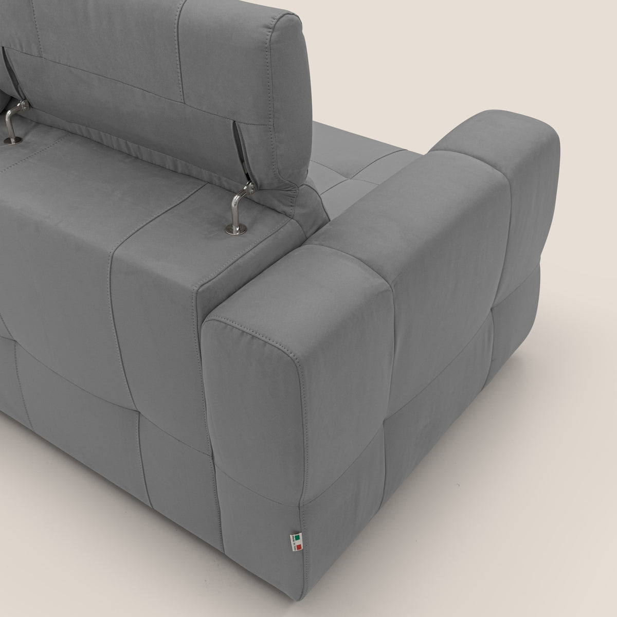 Kronos Divano angolare con poggiapiedi estraibile e pouf contenitore mobile in microfibra impermeabile T11 grigio - divitt.sbs