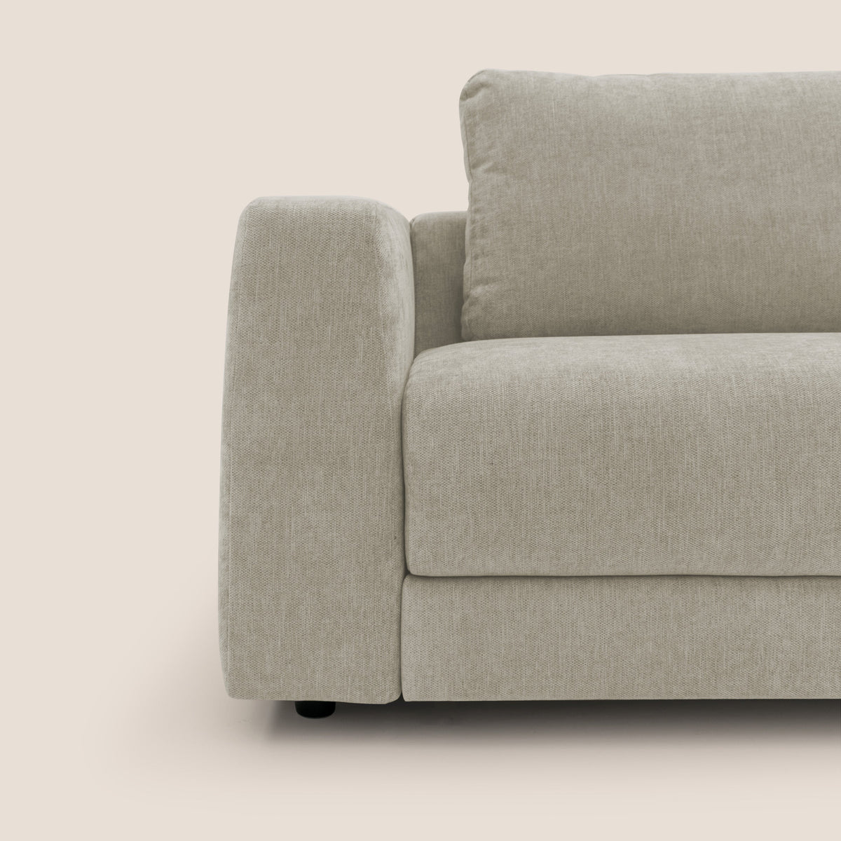 Freia Divano letto minimal materasso h15 cm con morbidi schienali in tessuto impermeabile T14 panna - divitt.sbs