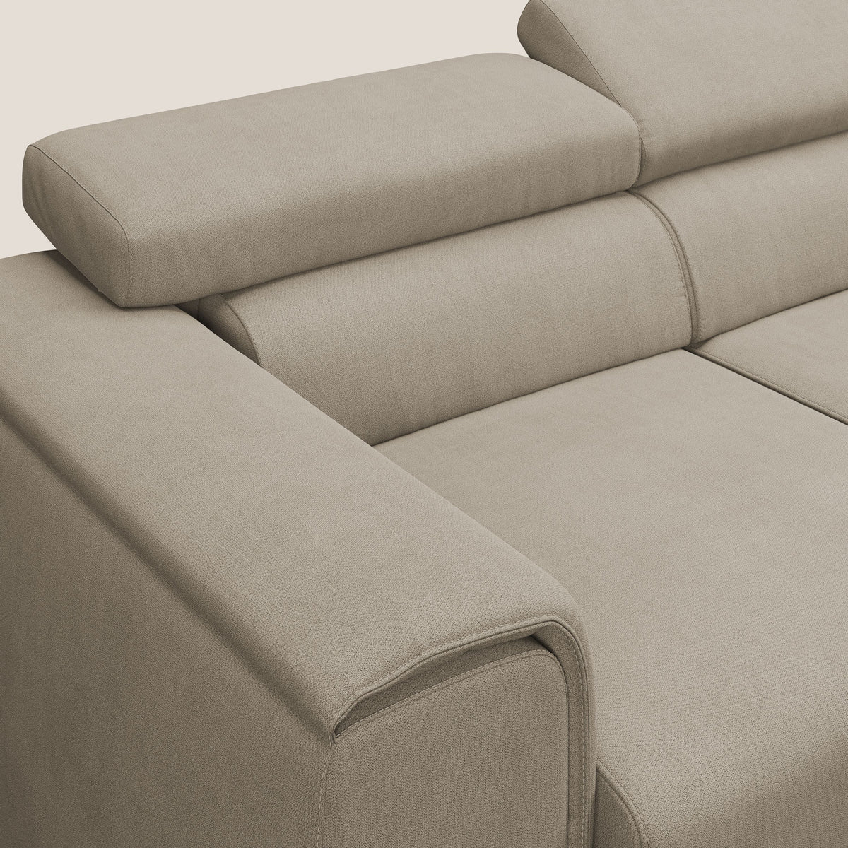 Zeno Divano con pouf estraibile poggiapiedi a 3 sedute in tessuto morbido impermeabile T02 beige - divitt.sbs