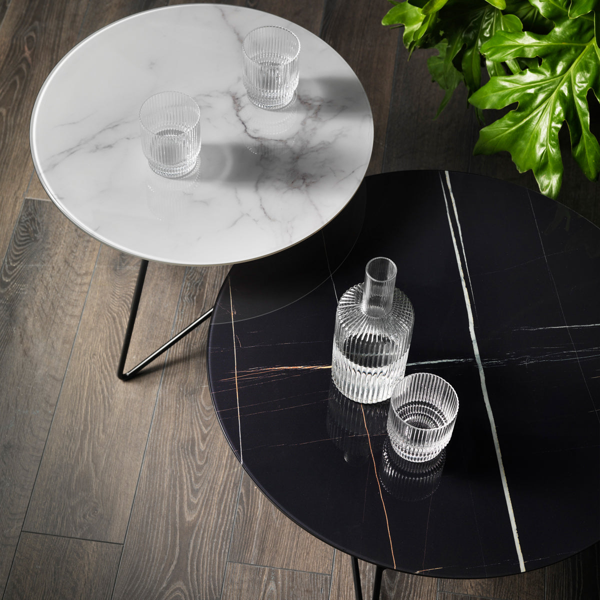 Ermione tavolino basso rotondo da salotto con top in vetro marmo sahara black h25 - divitt.sbs