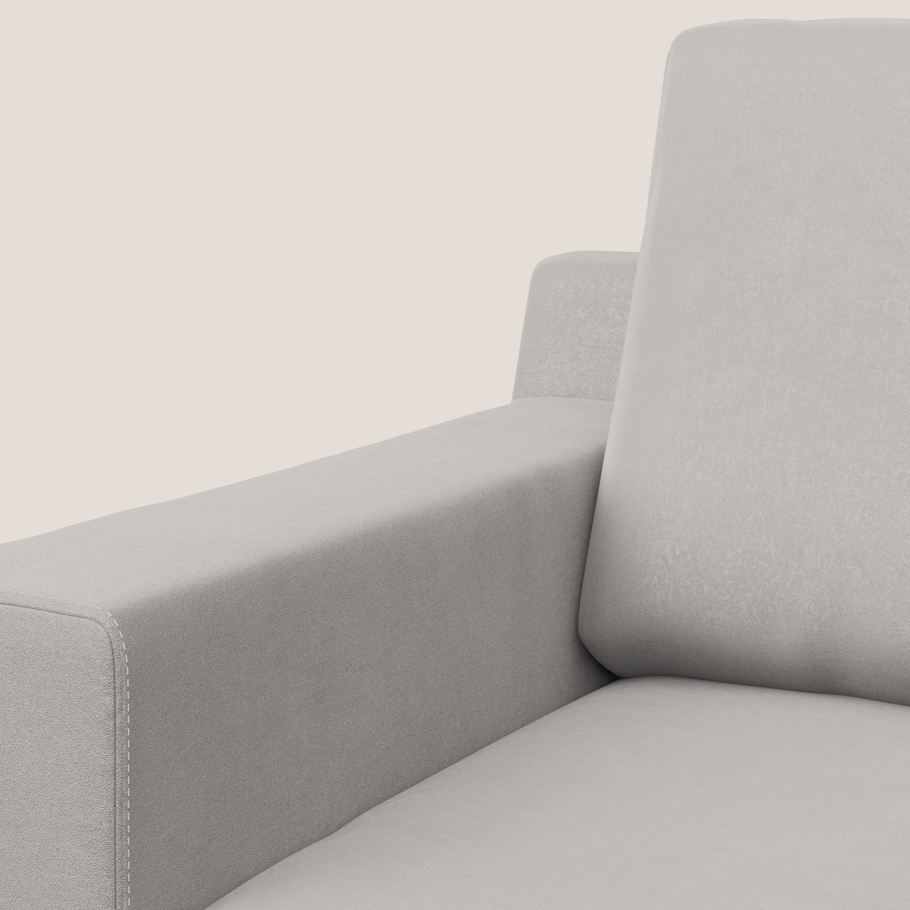 Prestige poltroncina moderna in microfibra smacchiabile T11 grigio chiaro - divitt.sbs