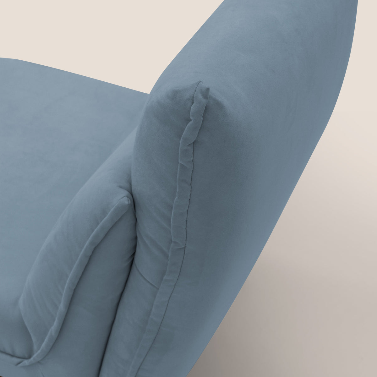 Tessa Poltroncina dal design moderno in morbida microfibra smacchiabile T11 carta da zucchero - divitt.sbs