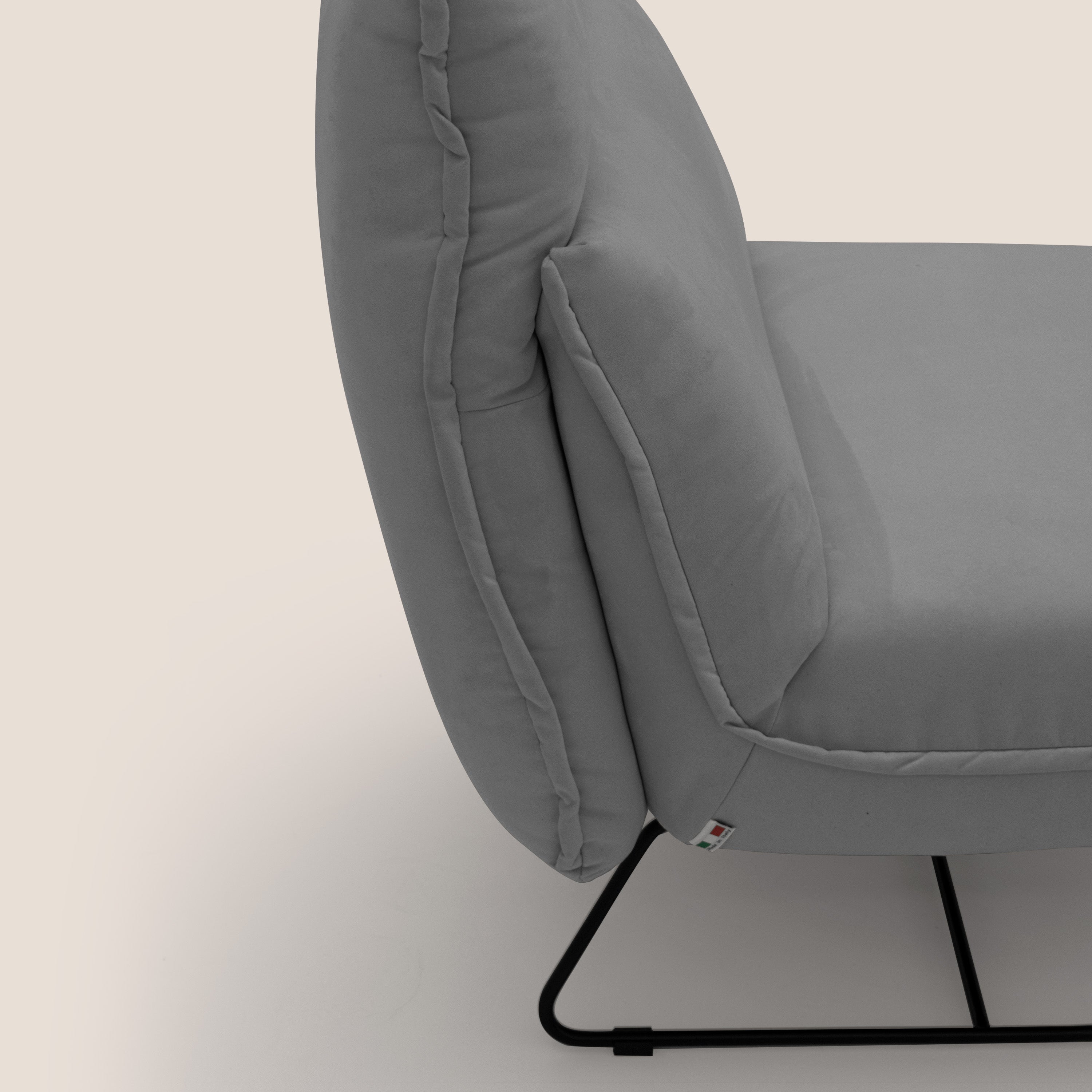 Tessa Poltroncina dal design moderno in morbida microfibra smacchiabile T11 grigio - divitt.sbs