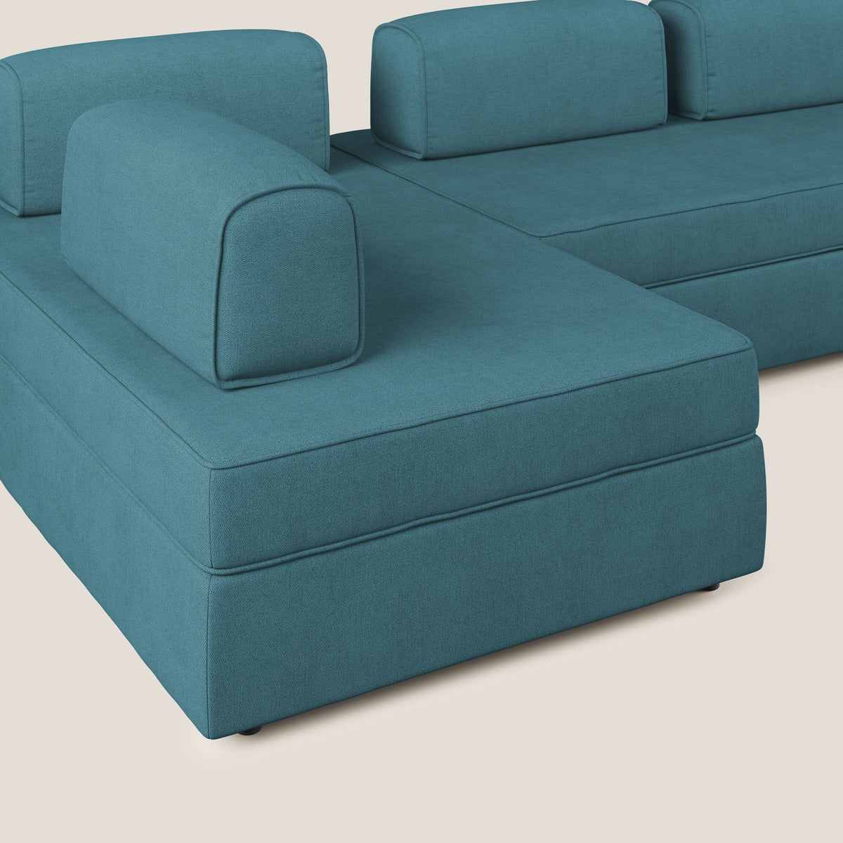 Liberty divano panoramico con pouf estraibile e schienali movibili in tessuto morbido impermeabile T02 azzurro - divitt.sbs