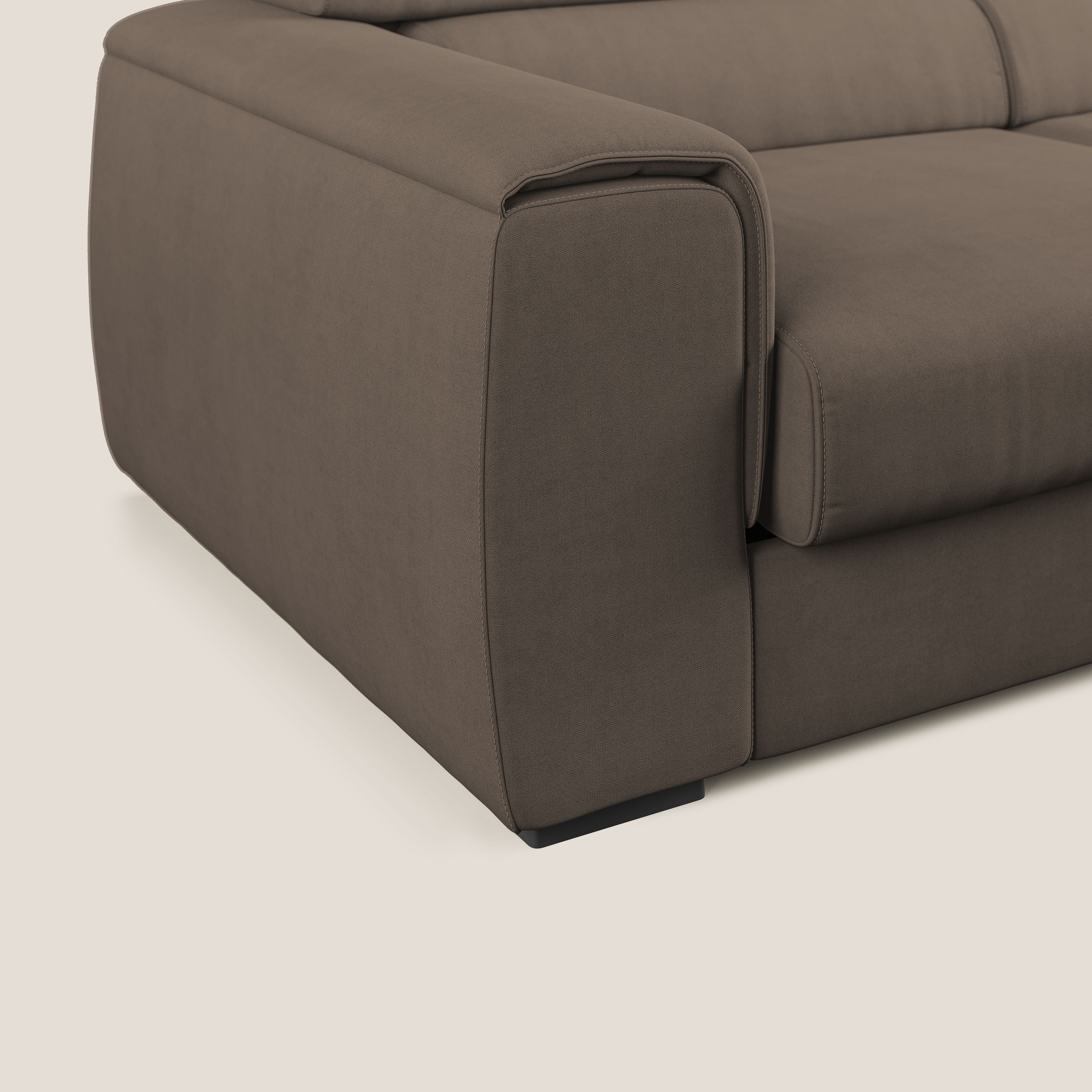 Zeno Divano con pouf estraibile poggiapiedi in tessuto morbido impermeabile T02 marrone - divitt.sbs