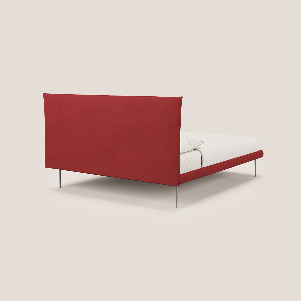 Akiko letto imbottito con piedi alti in metallo in tessuto impermeabile T02 rosso - divitt.sbs