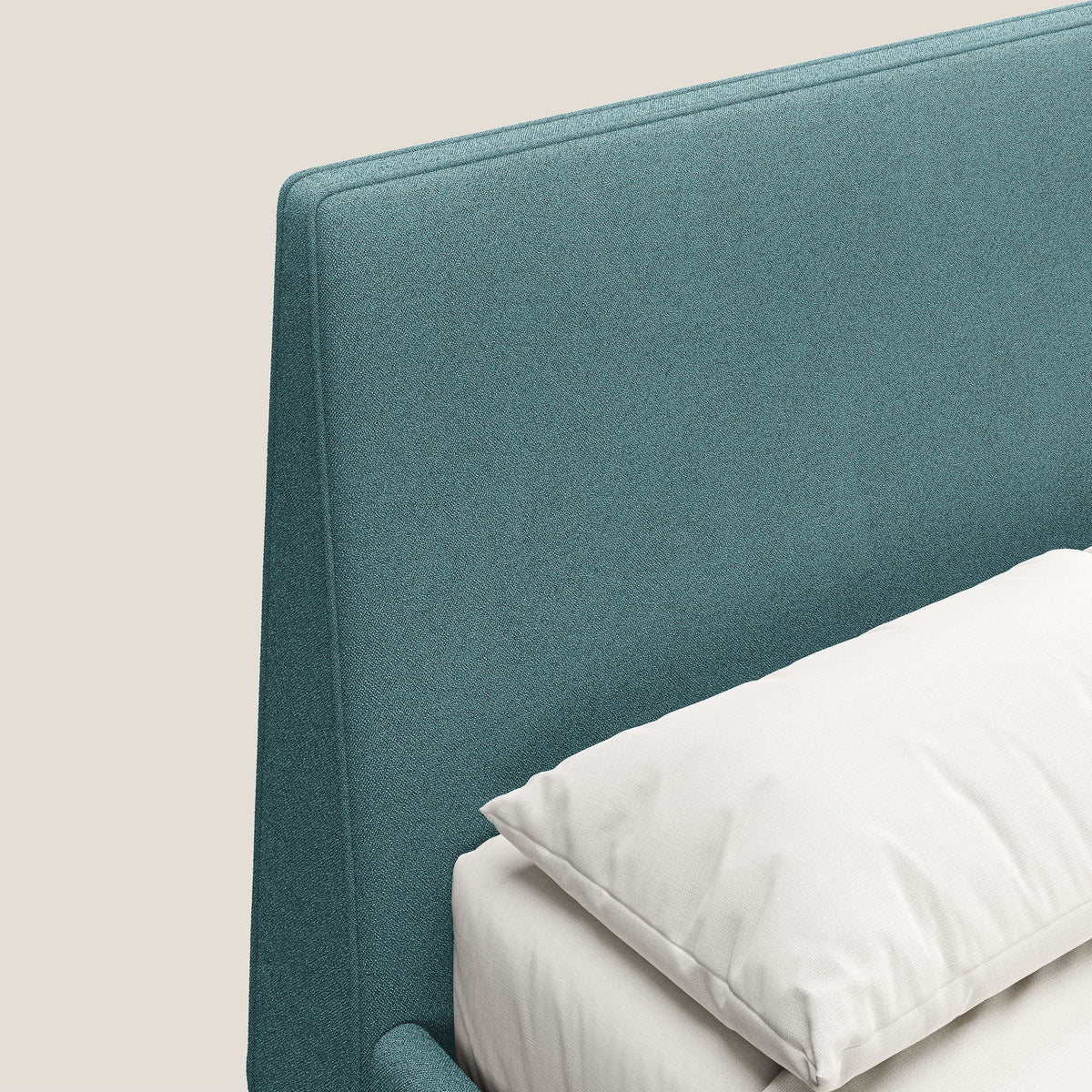 Dorotea letto imbottito con piedi in legno in morbido bouclé impermeabile T07 azzurro - divitt.sbs