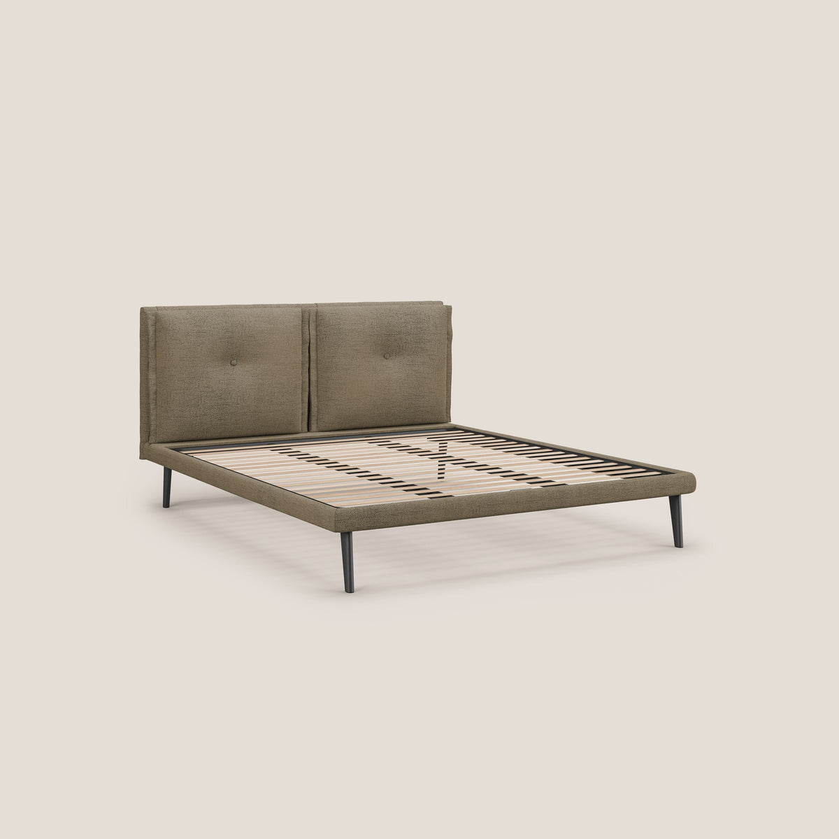 Ibuki letto con cuscini trapuntati regolabili e piedi in mogano in tessuto fiammato impermeabile T03 marrone - divitt.sbs