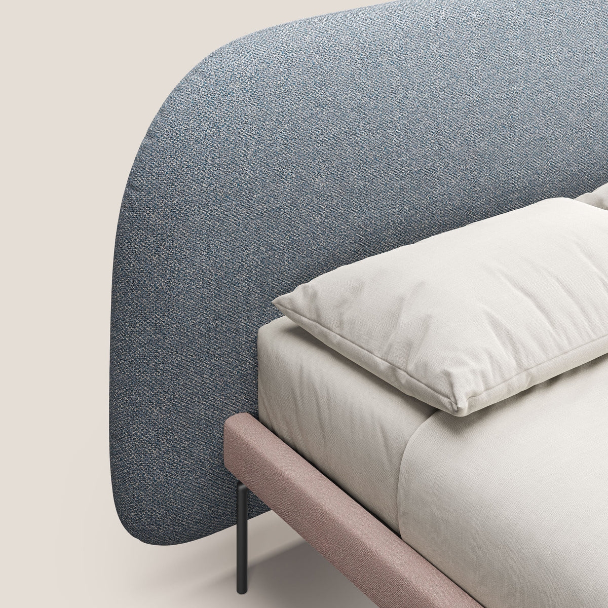 Soleil letto imbottito di design con piedi alti in metallo in bouclet smacchiabile T12 blu - divitt.sbs