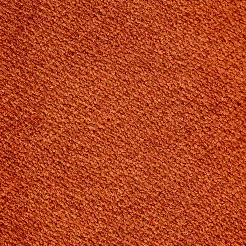 Primo piano del tessuto “Personalizzazione” della linea T30 GIOIELLO, caratterizzato da un vivace colore arancione, da una trama fitta e uniforme e da un raffinato motivo diagonale di fili annodati che conferiscono al tessuto un aspetto morbido e omogeneo.
