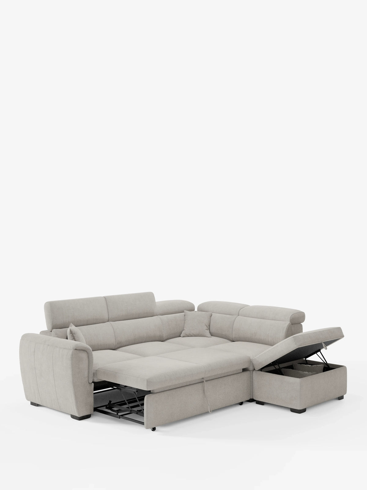 Il divano angolare reversibile con letto estraibile e pouf contenitore Titano di divitt.sbs è presentato in tessuto grigio chiaro, nella configurazione da letto. Questo divano letto moderno e funzionale è dotato di ampi braccioli, poggiatesta regolabili e un vano portaoggetti aperto all’interno della sezione chaise longue. Rivestito in tessuto Smacchiabile Oeko-Tex®, risalta su uno sfondo bianco a tinta unita.