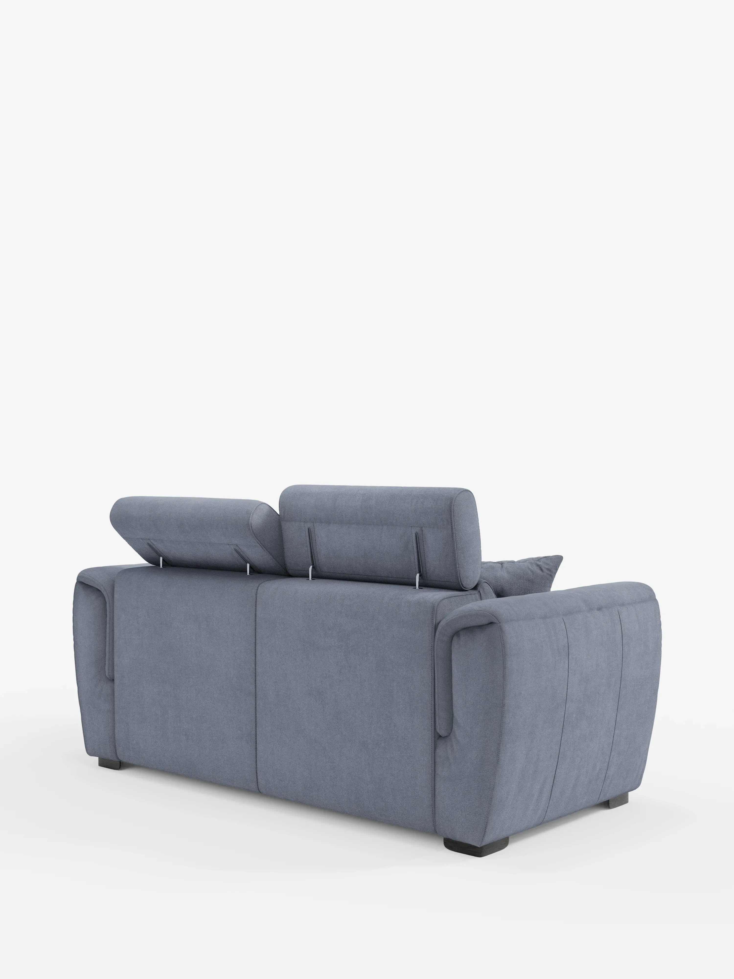 Un moderno divano a 2 posti estraibile Titano di divitt.sbs, rivestito in tessuto blu-grigio Oeko-Tex® antimacchia, è raffigurato visto da dietro. Questo divano contemporaneo è dotato di due poggiatesta reclinabili, morbidi braccioli e poggia su eleganti piedini neri. Il suo design compatto presenta una finitura morbida e ruvida e disegna una silhouette elegante su uno sfondo bianco a tinta unita.