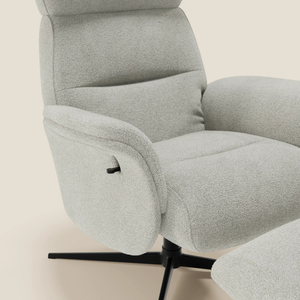 Lunor Poltrona relax reclinabile con pouf poggia-piedi in tessuto bouclé impermeabile T07 - divitt.sbs